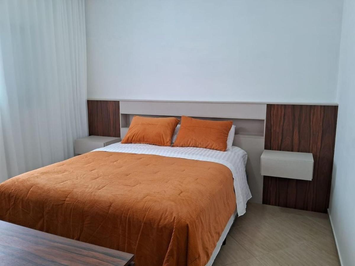 Apartamento Residencial 04 Monte Carlo Em